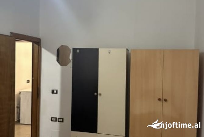 Shtepi me qera 1+1 ne Tirane - 300 Euro