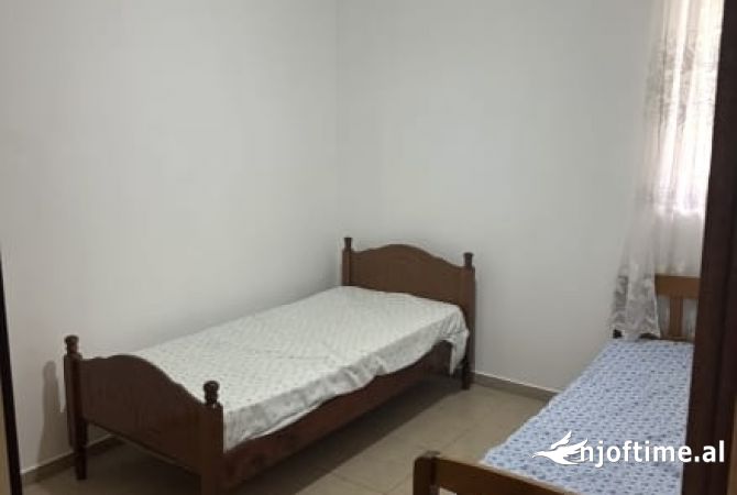 Shtepi me qera 1+1 ne Tirane - 300 Euro