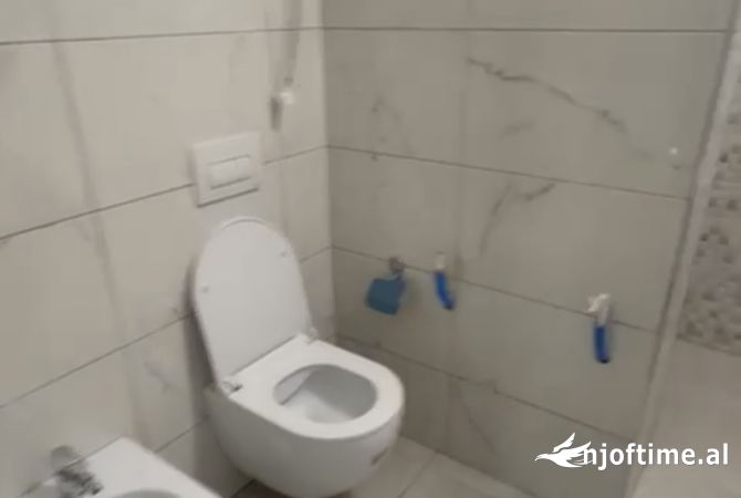 Shtepi me qera Apartament ne Tirane, 1+1, Mobilimi E mobiluar, Pagesa 450  Euro.