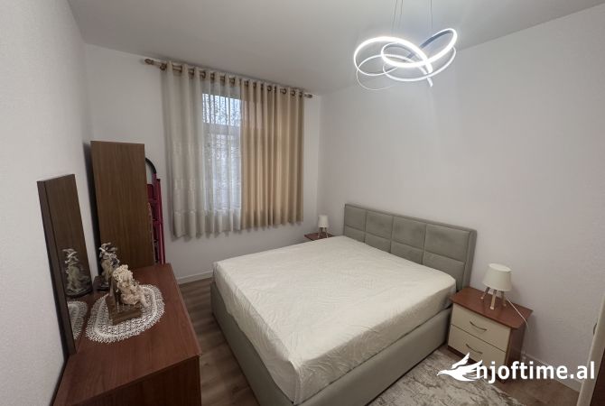 Shtepi me qera Apartament ne Tirane, 1+1, Mobilimi E mobiluar, Pagesa 600  Euro.