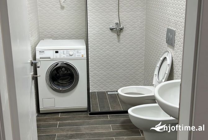 Shtepi me qera Apartament ne Tirane, 2+1, Mobilimi E mobiluar, Pagesa 500  Euro.