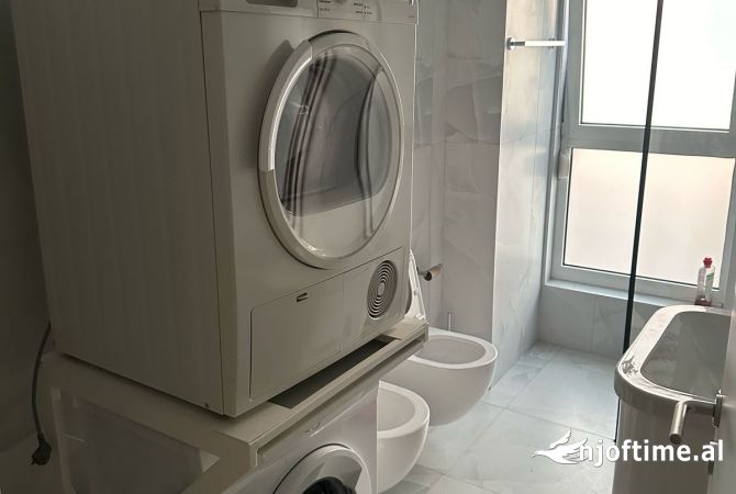 Shtepi me qera Apartament ne Tirane, 1+1, Mobilimi E mobiluar, Pagesa 450  Euro.