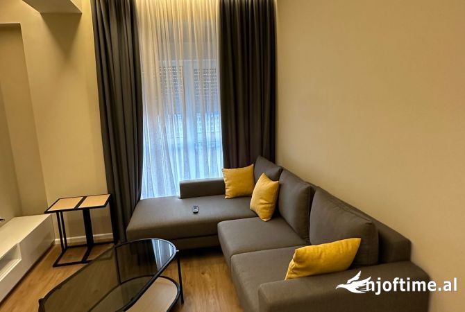 Shtepi me qera Apartament ne Tirane, 1+1, Mobilimi E mobiluar, Pagesa 450  Euro.