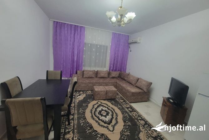 Shtepi me qera 1+1 ne Tirane - 38,000 Leke