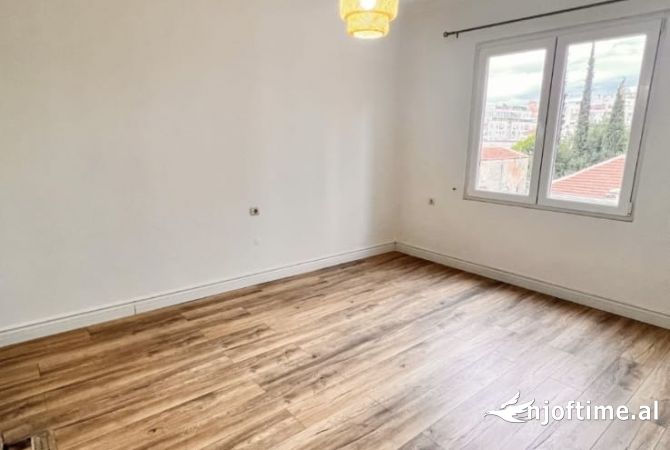 Shtepi me qera 2+1 ne Tirane - 500 Euro