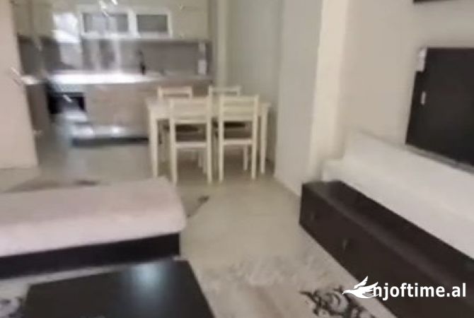 Shtepi me qera 2+1 ne Tirane - 50,000 Leke