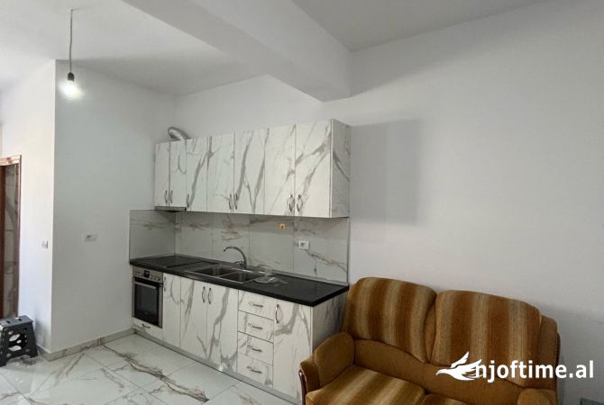 Shtepi me qera 1+1 ne Tirane - 350 Euro