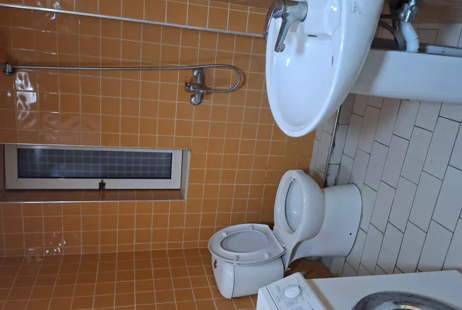 Casa in affitto Garsoniere a Tirana - 30,000 Leke