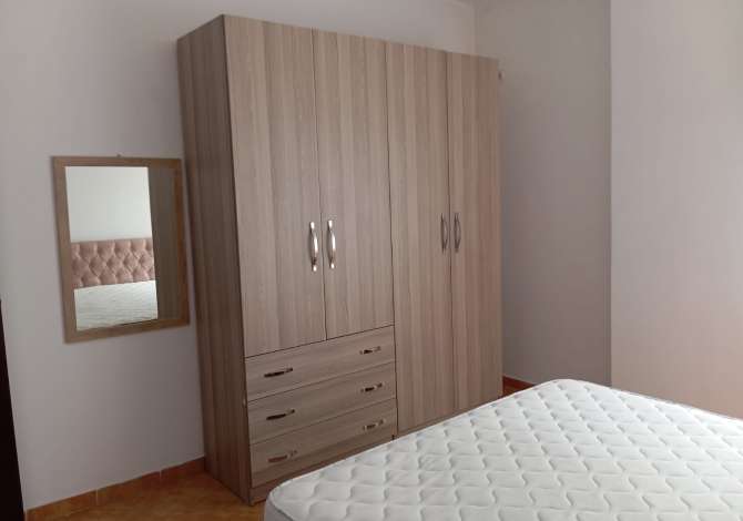 Shtepi me qera 1+1 ne Tirane - 38,000 Leke