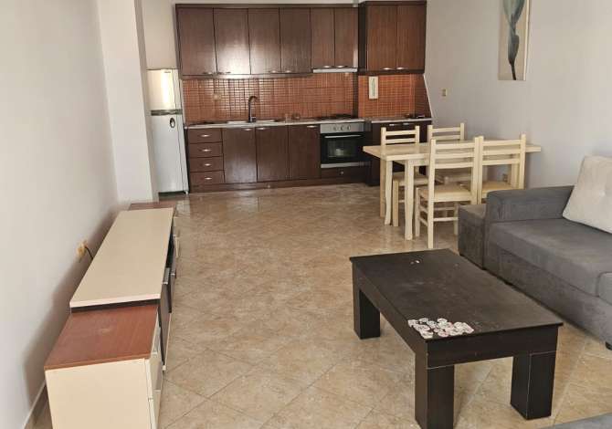 Shtepi me qera 1+1 ne Tirane - 30,000 Leke