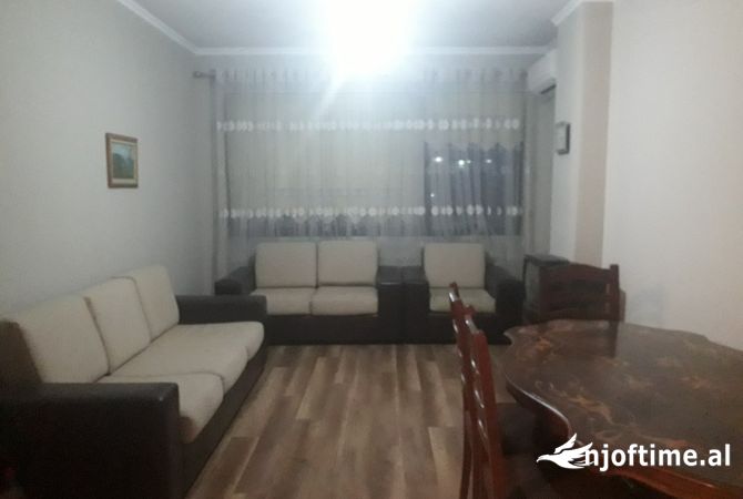 Shtepi me qera 1+1 ne Tirane - 350 Euro