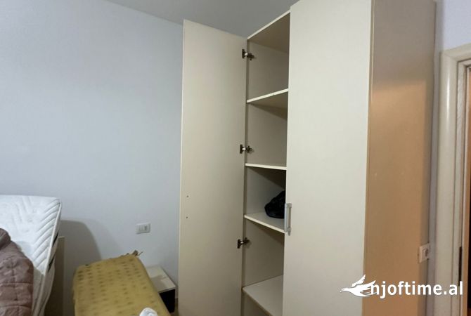 Shtepi me qera 1+1 ne Tirane - 35,000 Leke