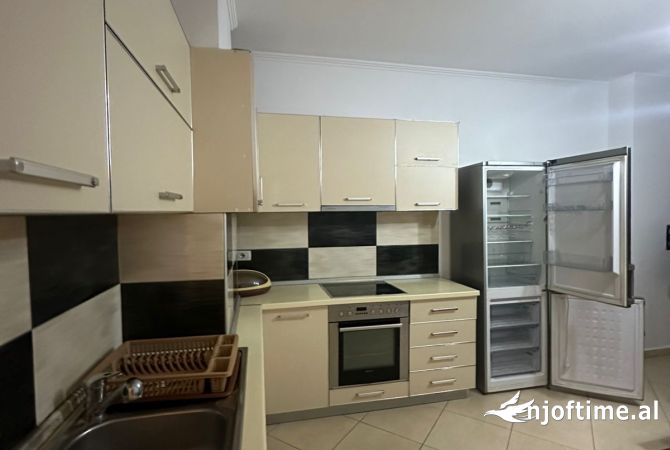 Shtepi me qera 1+1 ne Tirane - 35,000 Leke