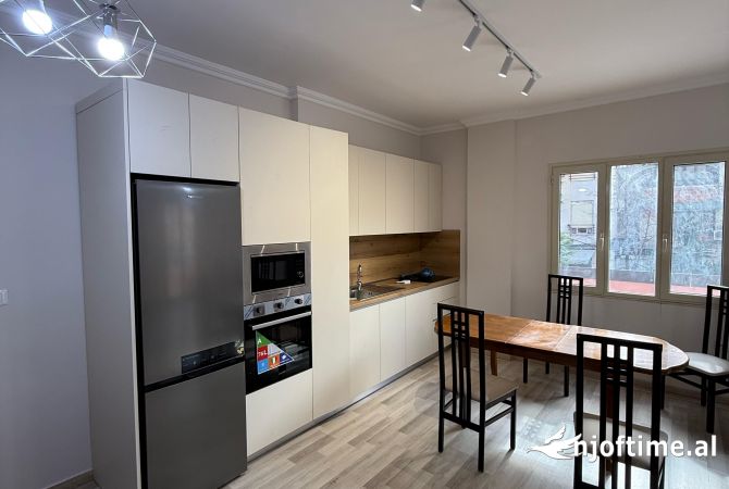 Shtepi me qera 2+1 ne Tirane - 45,000 Leke