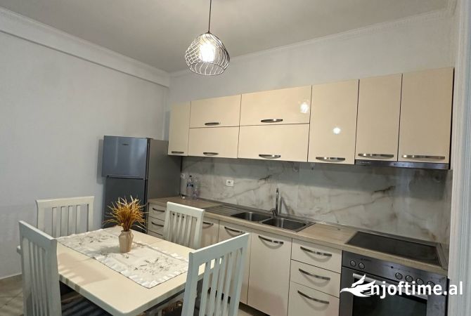 Shtepi me qera 2+1 ne Tirane - 450 Euro