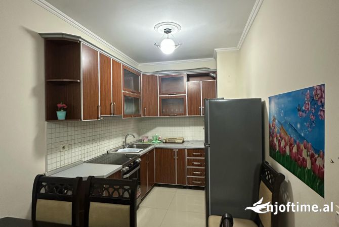 Shtepi me qera 1+1 ne Tirane - 350 Euro