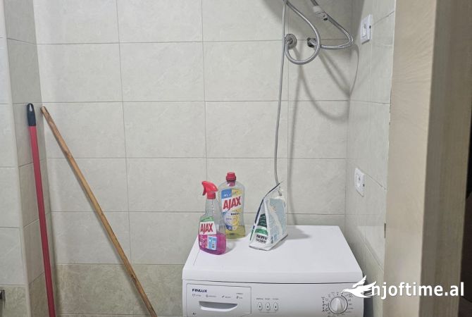 Shtepi me qera Apartament ne Tirane, 1+1, Mobilimi E mobiluar, Pagesa 350  Euro.