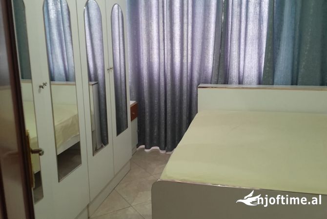 Shtepi me qera Apartament ne Tirane, 2+1, Mobilimi E mobiluar, Pagesa 600  Euro.