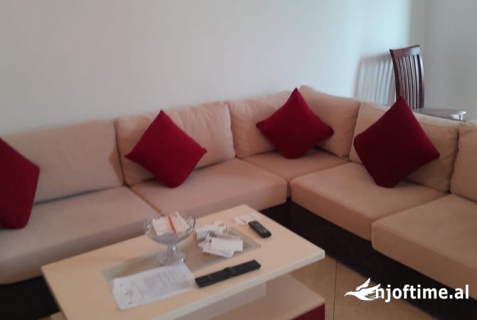 Shtepi me qera Apartament ne Tirane, 2+1, Mobilimi E mobiluar, Pagesa 600  Euro.