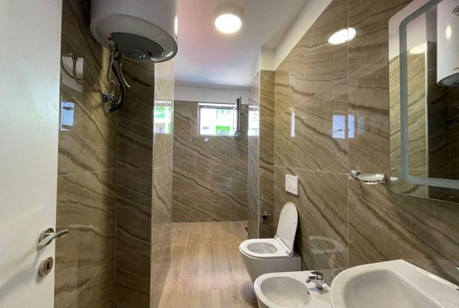 Shtepi me qera Apartament ne Tirane, 2+1, Mobilimi E mobiluar, Pagesa 600  Euro.