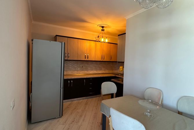 Shtepi me qera 2+1 ne Tirane - 450 Euro