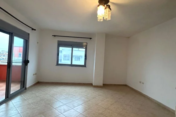 Shtepi me qera 1+1 ne Tirane - 35,000 Leke