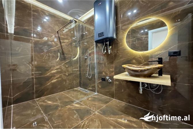 Shtepi ne shitje 2+1 ne Tirane - 225,000 Euro