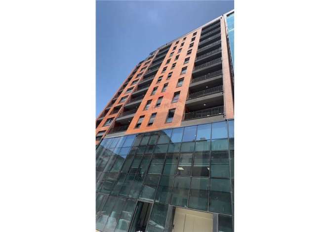 Ambjent biznesi me qera 3+1 ne Tirane - 1,700 Euro