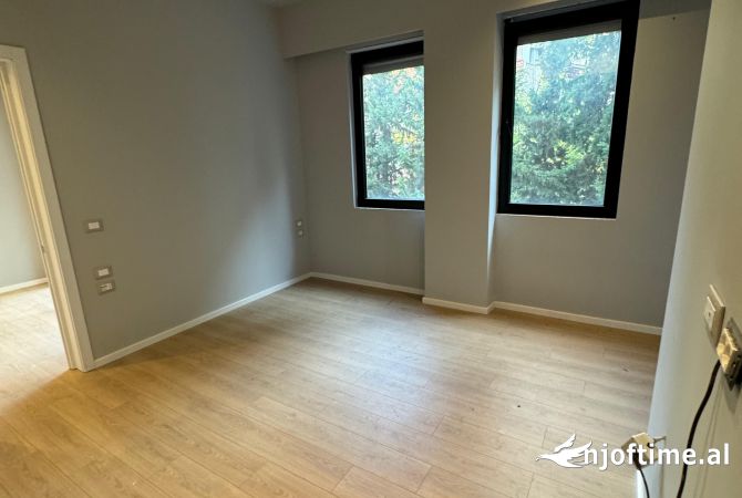 Shtepi ne shitje 2+1 ne Tirane - 160,000 Euro