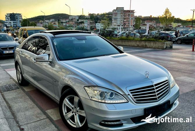 Cars for sale  in Tirana - 11,900 Euro