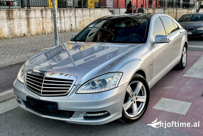 Cars for sale  in Tirana - 11,900 Euro