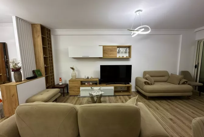 Shtepi me qera 1+1 ne Tirane - 450 Euro