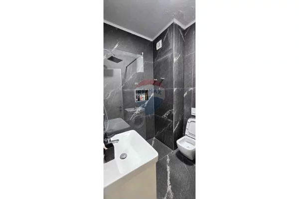 Shtepi me qera 1+1 ne Tirane - 800 Euro