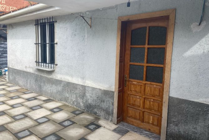 House for Rent 1+1 in Tirana - 20,000 Leke