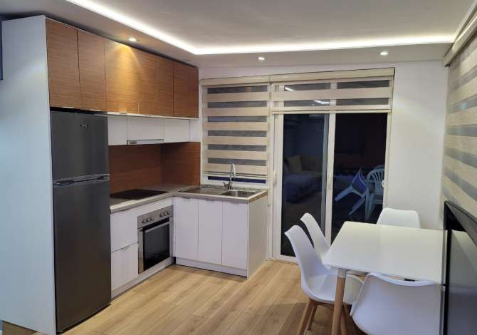 Shtepi me qera 2+1 ne Tirane - 450 Euro