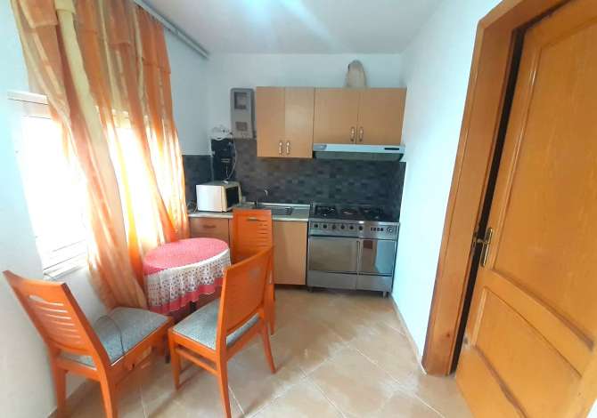 Shtepi me qera 1+1 ne Tirane - 30,000 Leke