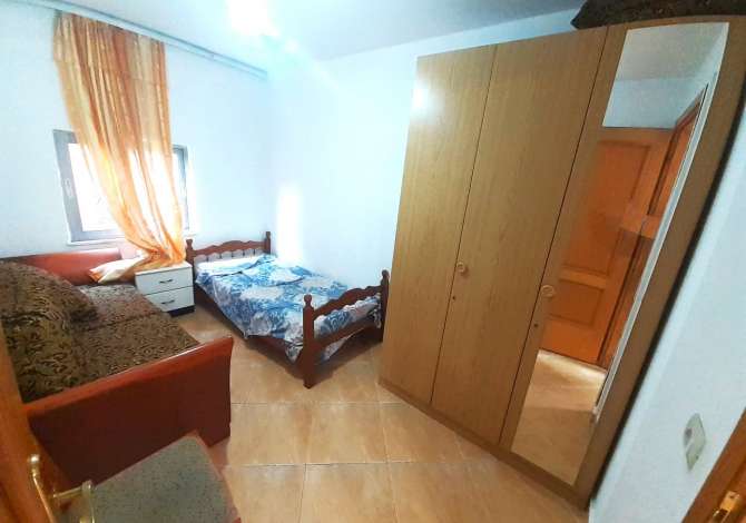 Shtepi me qera 1+1 ne Tirane - 30,000 Leke