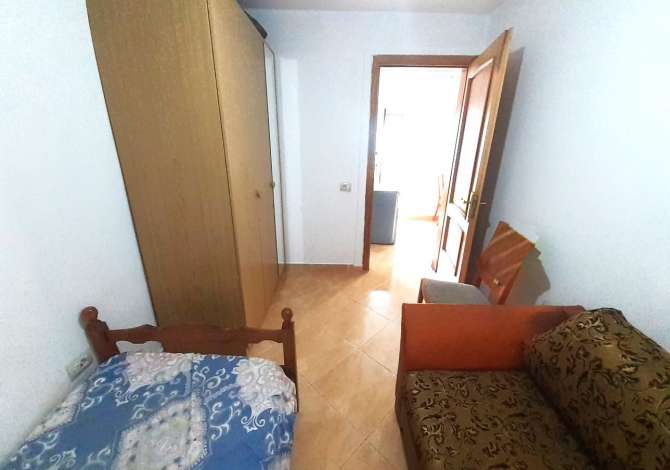 Shtepi me qera Apartament ne Tirane, 1+1, Mobilimi E mobiluar, Pagesa 30,000  Leke.