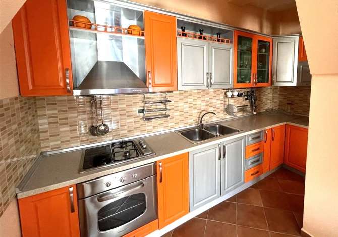 Shtepi me qera 2+1 ne Tirane - 400 Euro