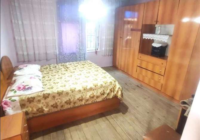 Shtepi me qera Apartament ne Tirane, 2+1, Mobilimi E mobiluar, Pagesa 400  Euro.