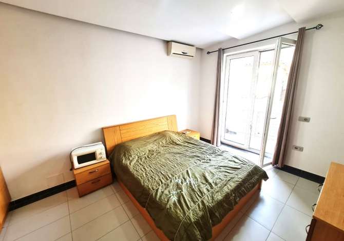 Shtepi me qera Apartament ne Tirane, 2+1, Mobilimi E mobiluar, Pagesa 50,000  Leke.