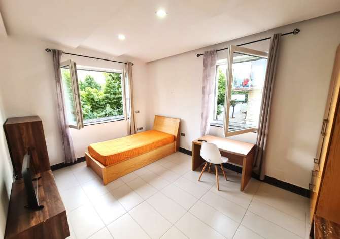 Shtepi me qera Apartament ne Tirane, 2+1, Mobilimi E mobiluar, Pagesa 50,000  Leke.