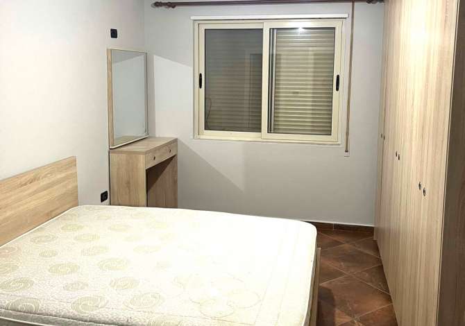 Shtepi me qera Apartament ne Tirane, 2+1, Mobilimi E mobiluar, Pagesa 35,000  Leke.