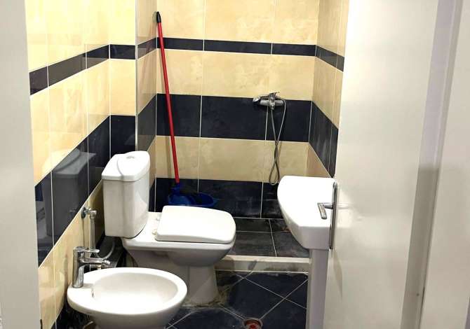 Shtepi me qera Apartament ne Tirane, 2+1, Mobilimi E mobiluar, Pagesa 35,000  Leke.