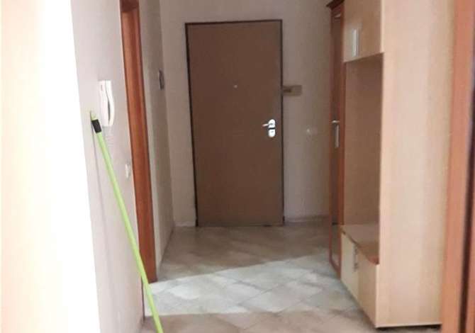 Shtepi me qera Apartament ne Tirane, 2+1, Mobilimi E mobiluar, Pagesa 45,000  Leke.