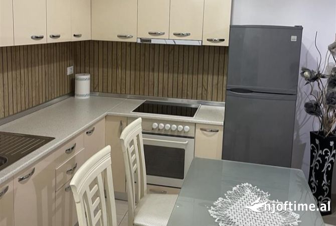 Shtepi me qera 1+1 ne Tirane - 650 Euro