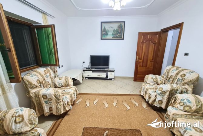 Shtepi me qera 2+1 ne Tirane - 550 Euro