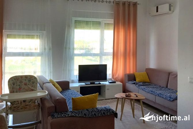 Shtepi me qera 2+1 ne Tirane - 46,000 Leke