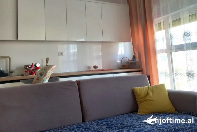 Shtepi me qera 2+1 ne Tirane - 46,000 Leke
