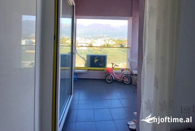 Shtepi me qera Apartament ne Tirane, 2+1, Mobilimi E mobiluar, Pagesa 46,000  Leke.